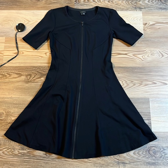 THEORY Bonbi Dress Black Zipper Front Fit and Flare - Picture 3 of 6